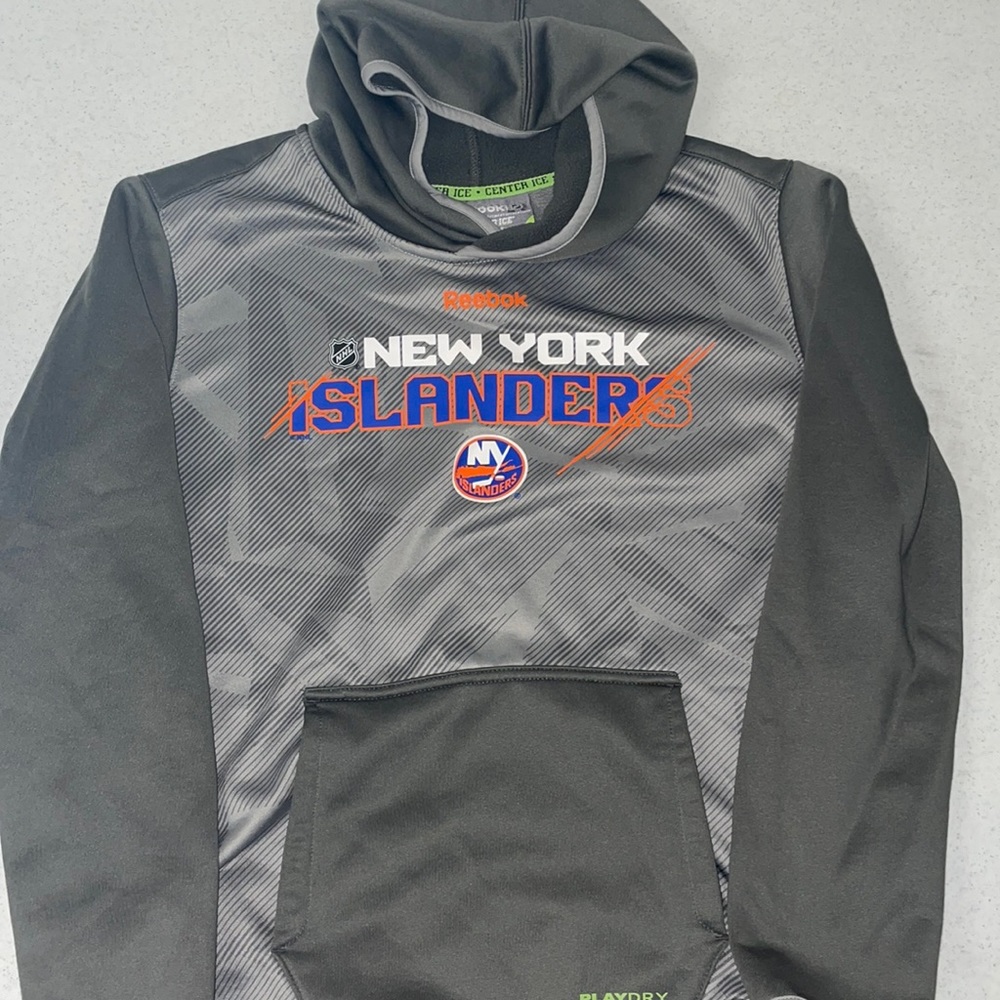 Reebok Center Ice New York Islanders L (14-16)
